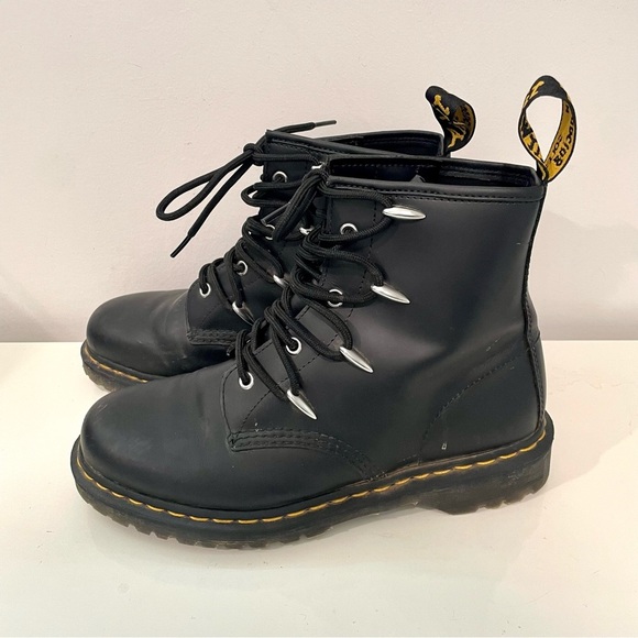 Dr Martens 1460 Danubio Black Leather Lace Up Boots Alien Hardware 8 Eye Size 9 - Picture 8 of 11